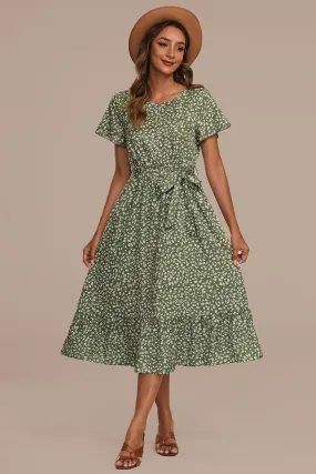 Grünes, kurzärmliges Midikleid mit Rundhalsausschnitt und Blumenmuster